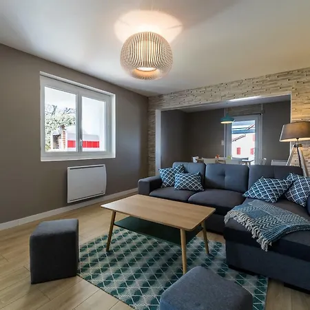 Hegoalde Apartman *