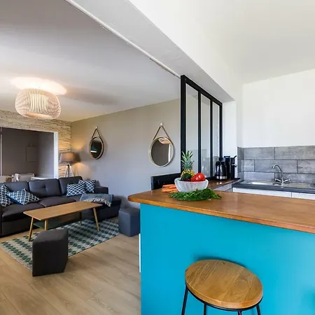 Hegoalde Apartman *